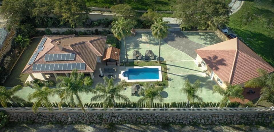 Tess Rancho Las Palmeras アラウリン・デ・ラ・トレ エクステリア 写真