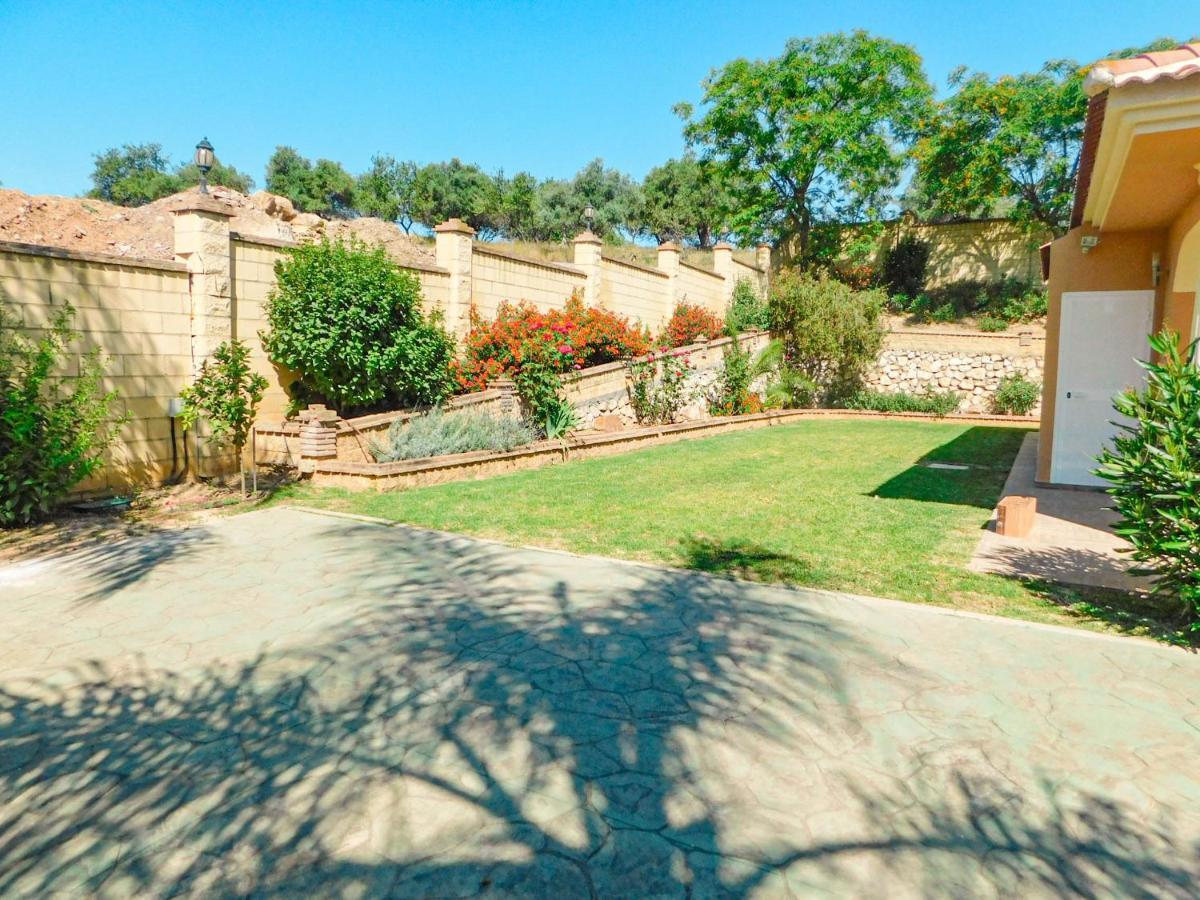 Tess Rancho Las Palmeras アラウリン・デ・ラ・トレ エクステリア 写真